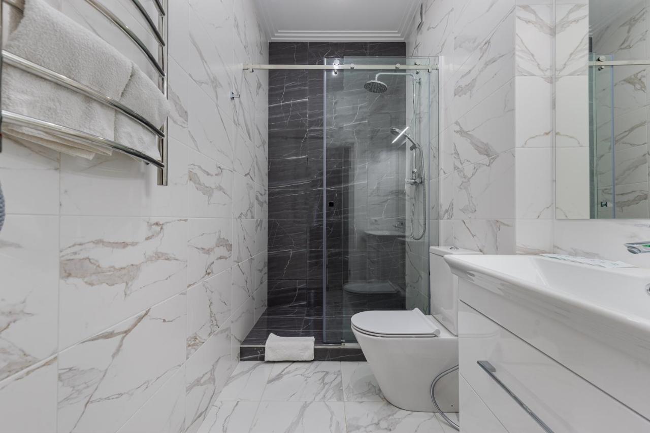 Sea Symphony 3-Bedrooms Apartment Odesa Exterior photo